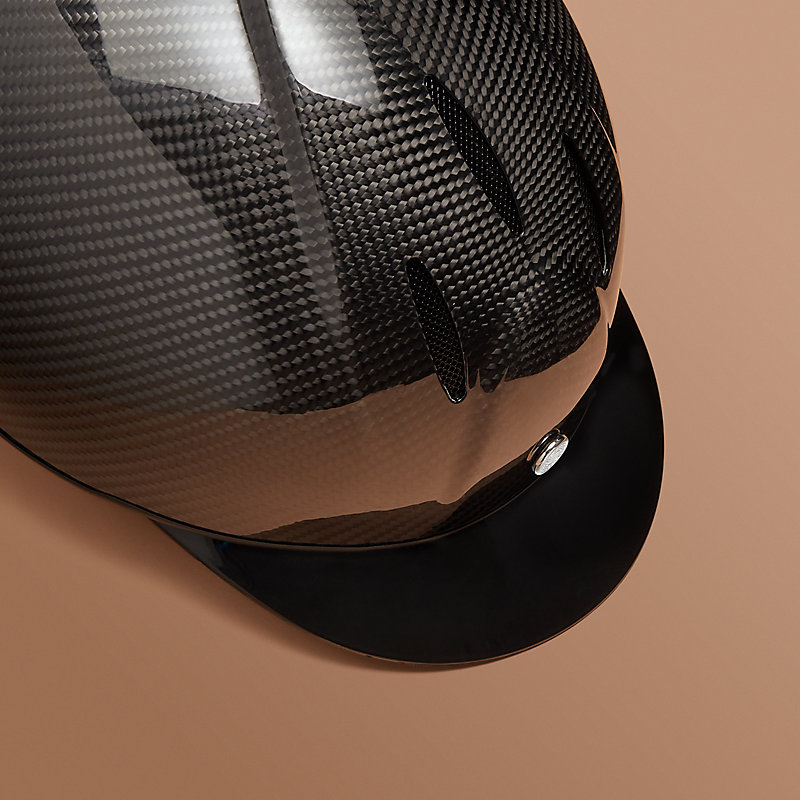 乗馬用ヘルメット 《カルボンヌ》 | Hermès - エルメス-公式サイト